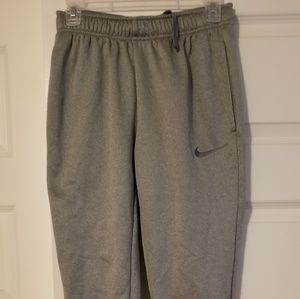 Nike therma fit sweatpants